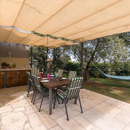 Apartments Dama Πόρετς Εξωτερικό φωτογραφία