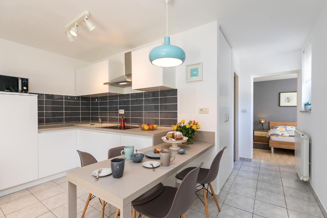 Apartments Dama Πόρετς Εξωτερικό φωτογραφία