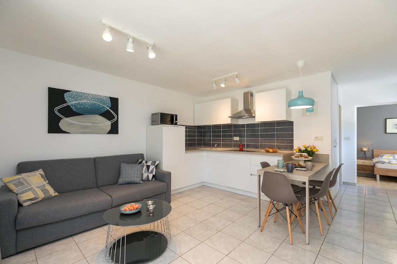 Apartments Dama Πόρετς Εξωτερικό φωτογραφία