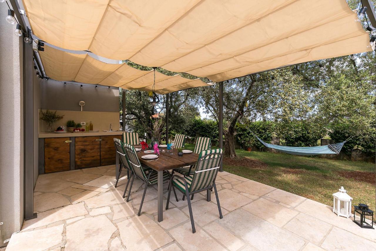 Apartments Dama Πόρετς Εξωτερικό φωτογραφία
