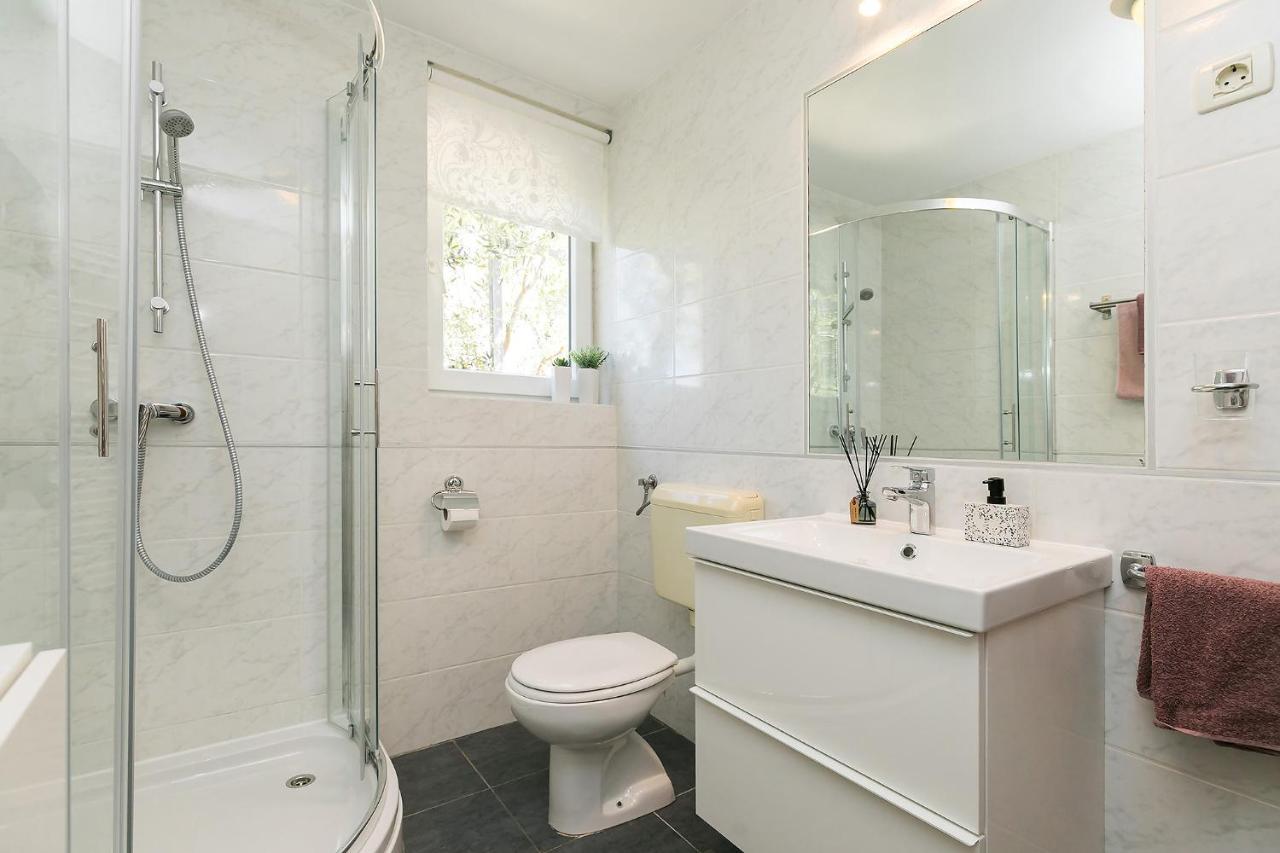 Apartments Dama Πόρετς Εξωτερικό φωτογραφία