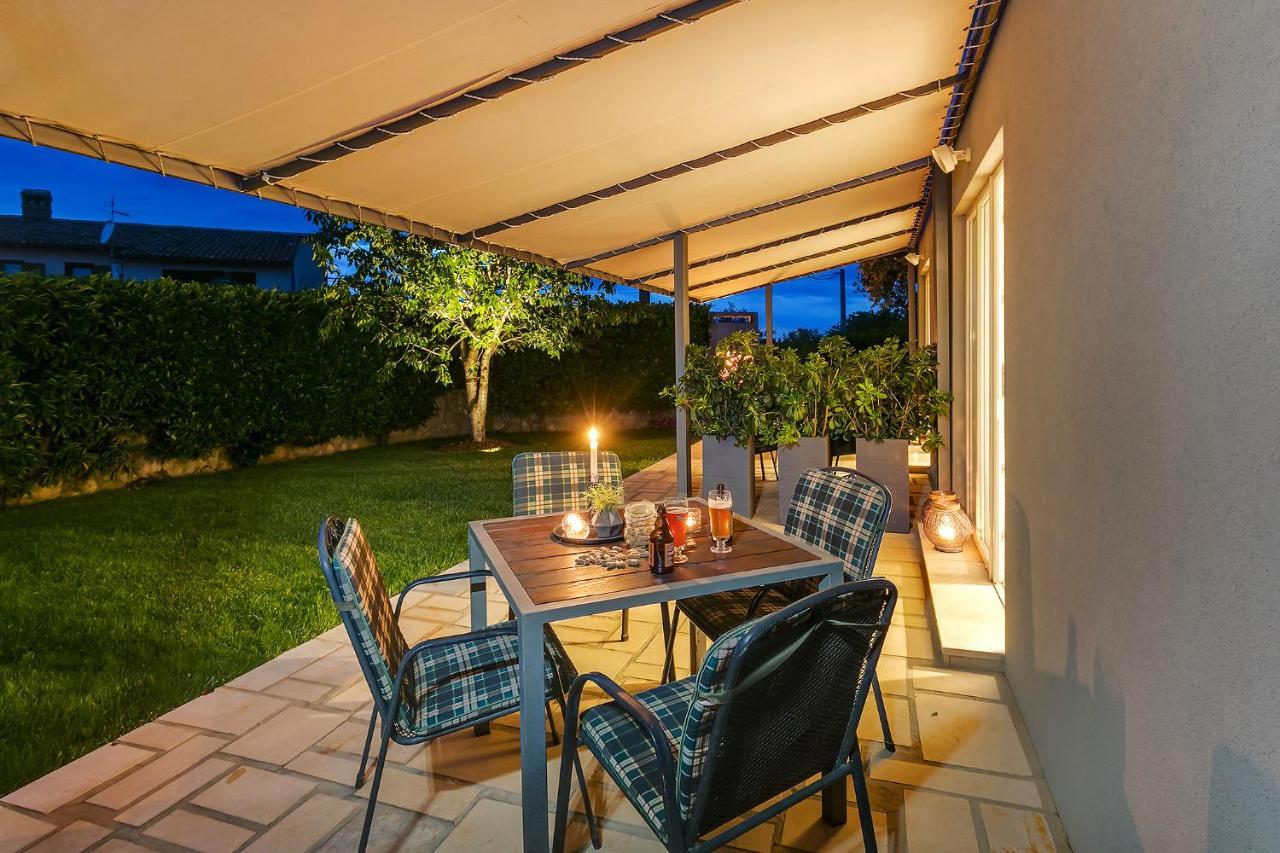 Apartments Dama Πόρετς Εξωτερικό φωτογραφία