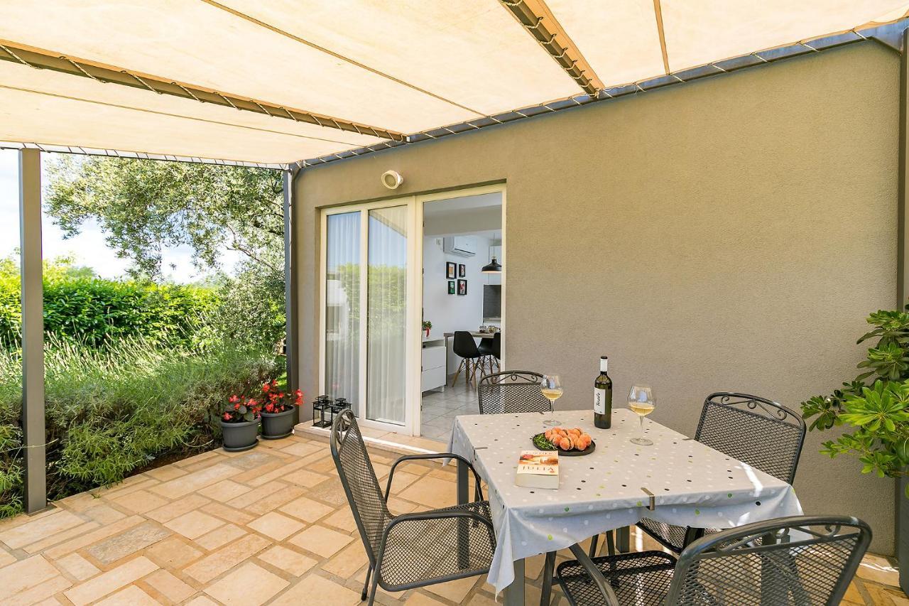 Apartments Dama Πόρετς Εξωτερικό φωτογραφία